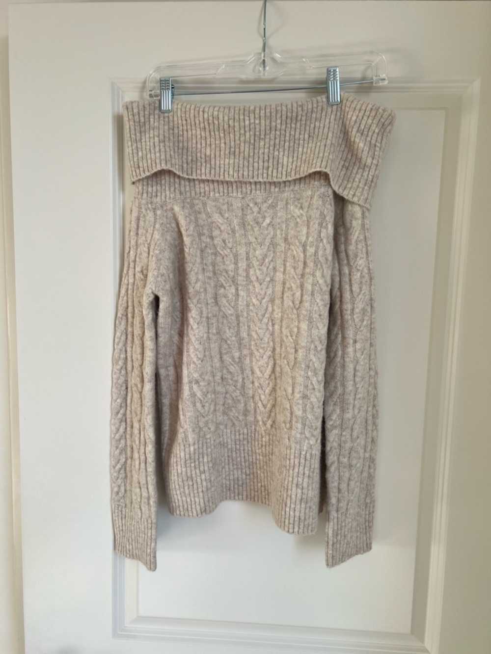 Off-Shoulder Cable Knit Sweater in Oatmeal